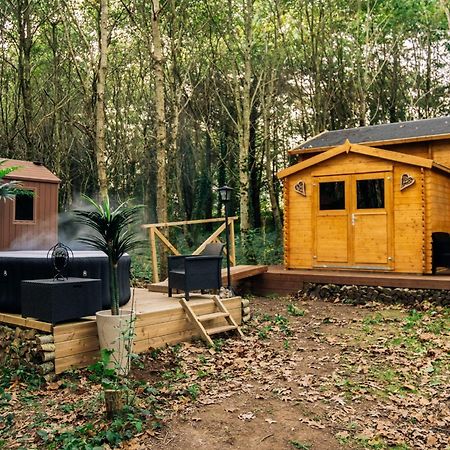 Cabane Insolite Avec Escape Game Saint-Évarzec Buitenkant foto