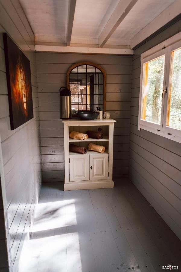 Cabane Insolite Avec Escape Game Saint-Évarzec Buitenkant foto